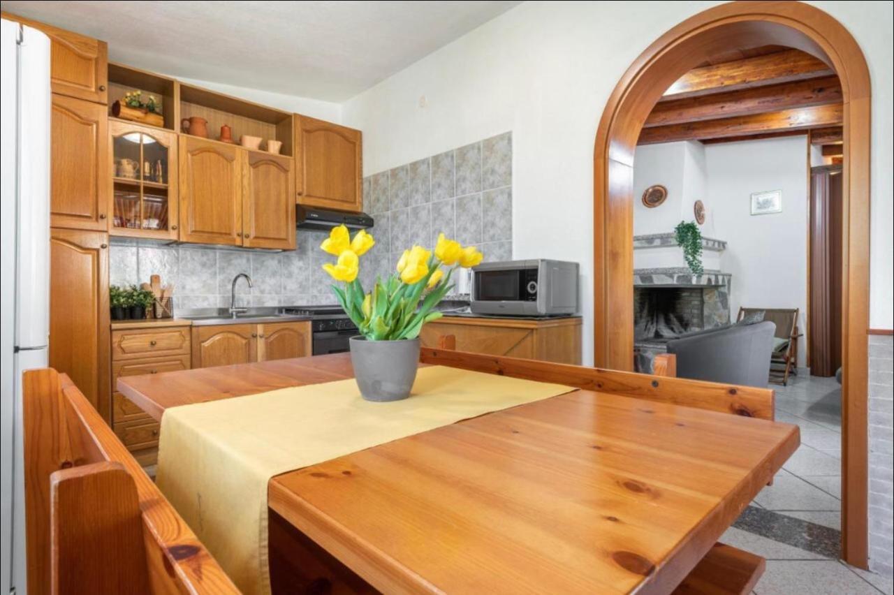 Villa Lidia Per Una Vacanza Di Relax Solanas  Zewnętrze zdjęcie