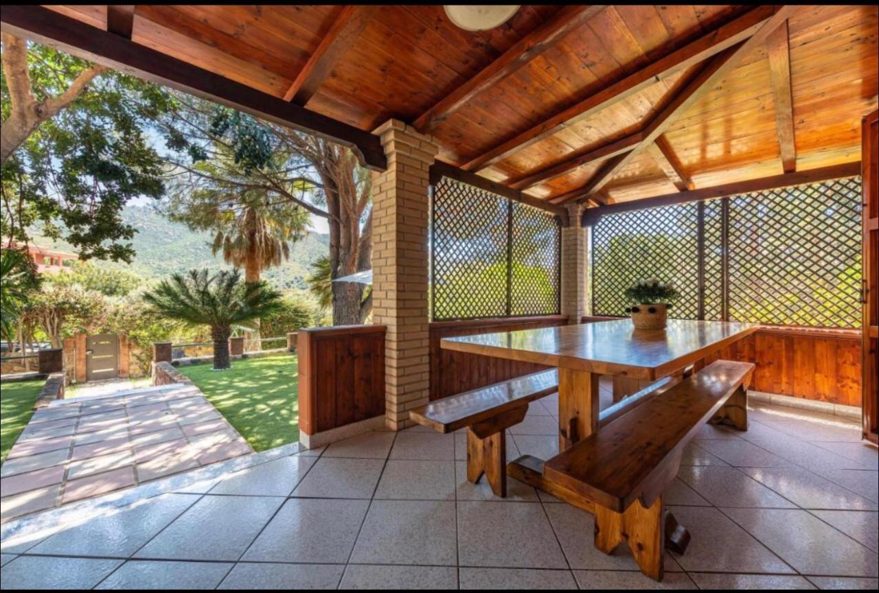 Villa Lidia Per Una Vacanza Di Relax Solanas  Zewnętrze zdjęcie