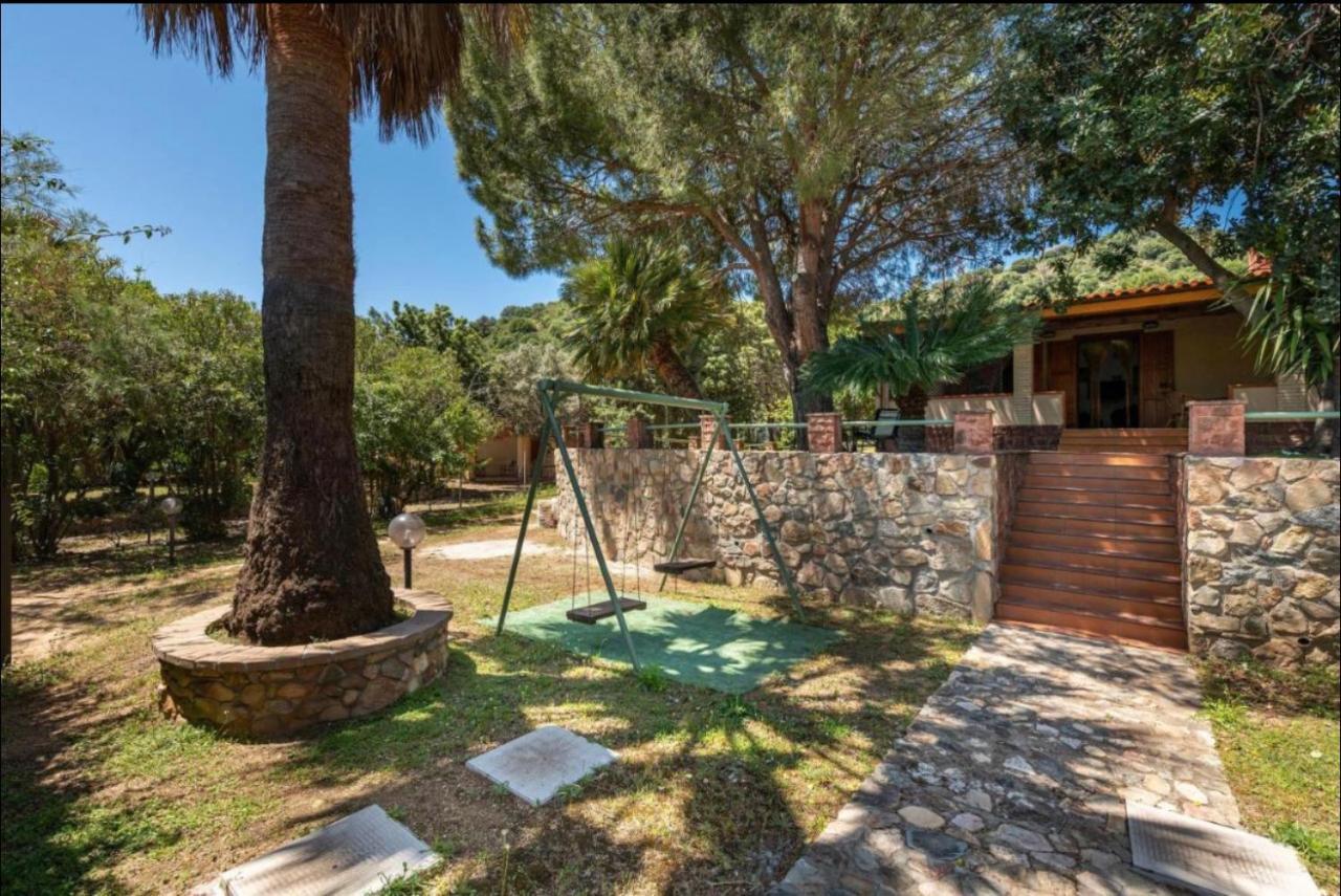 Villa Lidia Per Una Vacanza Di Relax Solanas  Zewnętrze zdjęcie